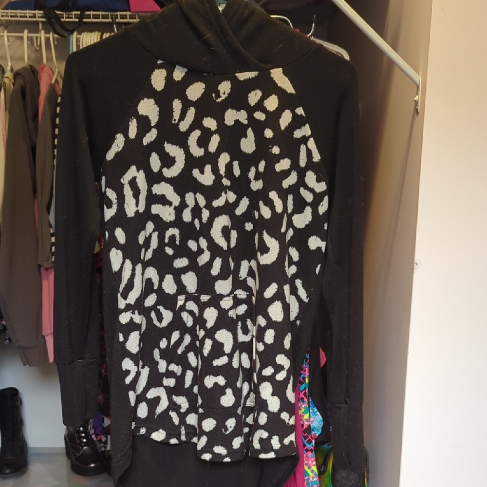 LuLaRoe Black and White Knit Top